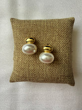 Load image into Gallery viewer, Pearl Drop Studs