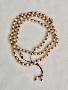 Necklace Snake in Blush Pearls 10mm